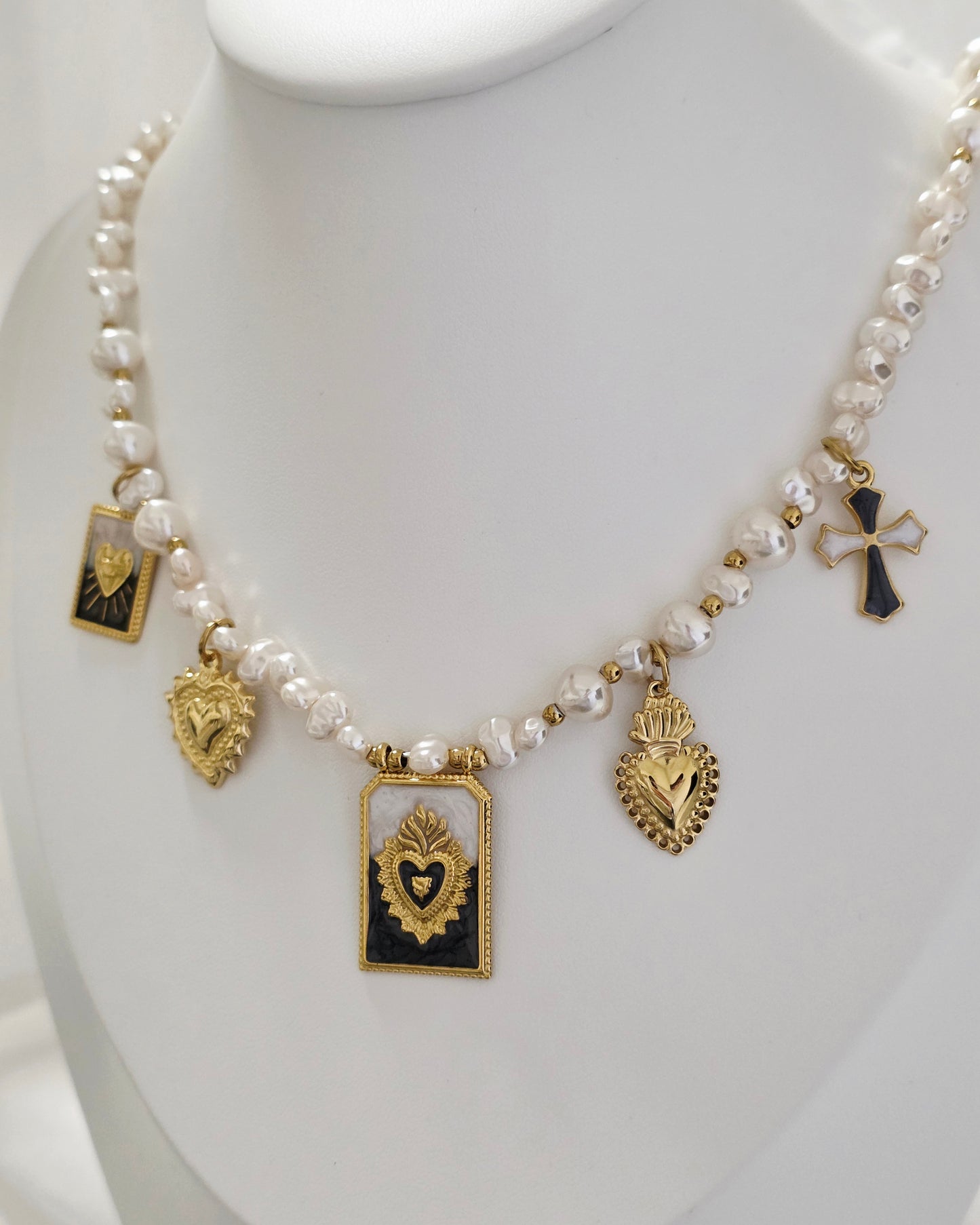 COLLANA SACRO CUORE PERLA